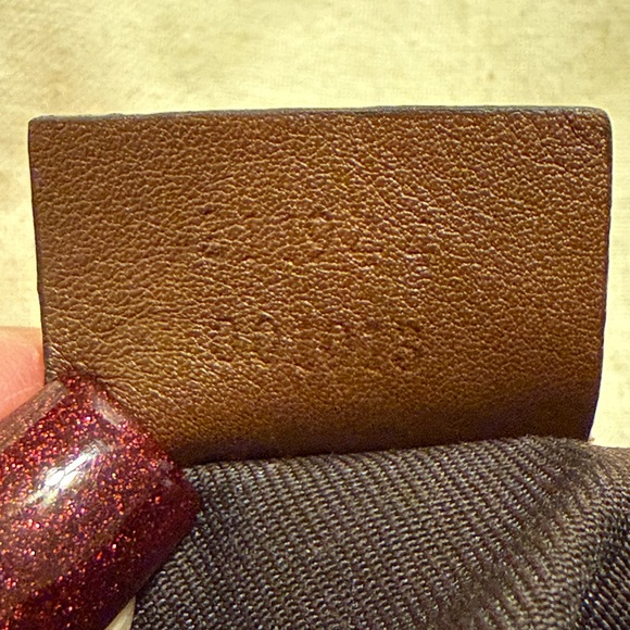 Gucci Tan and Brown Monogram Shoulder Bag - Picture 8 of 8